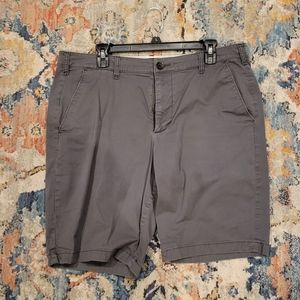Hollister Gray Size 36 Khaki Shorts